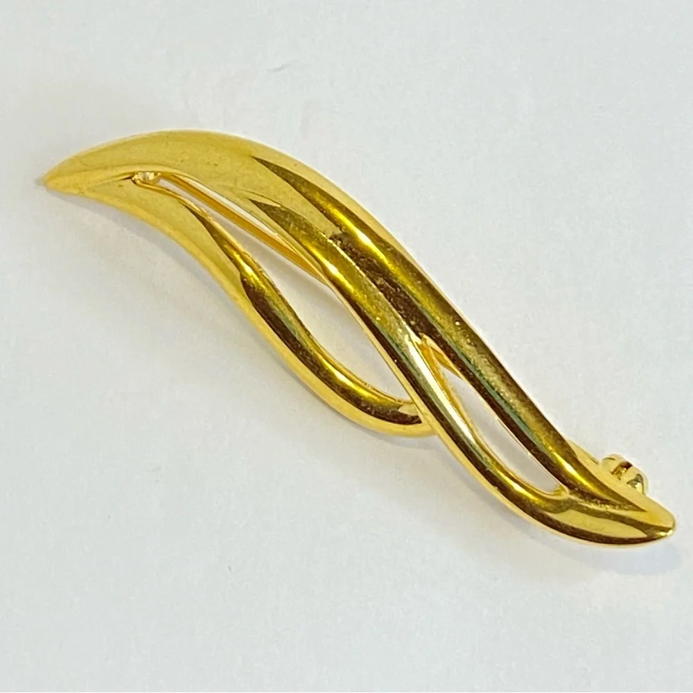 Monet vintage gold